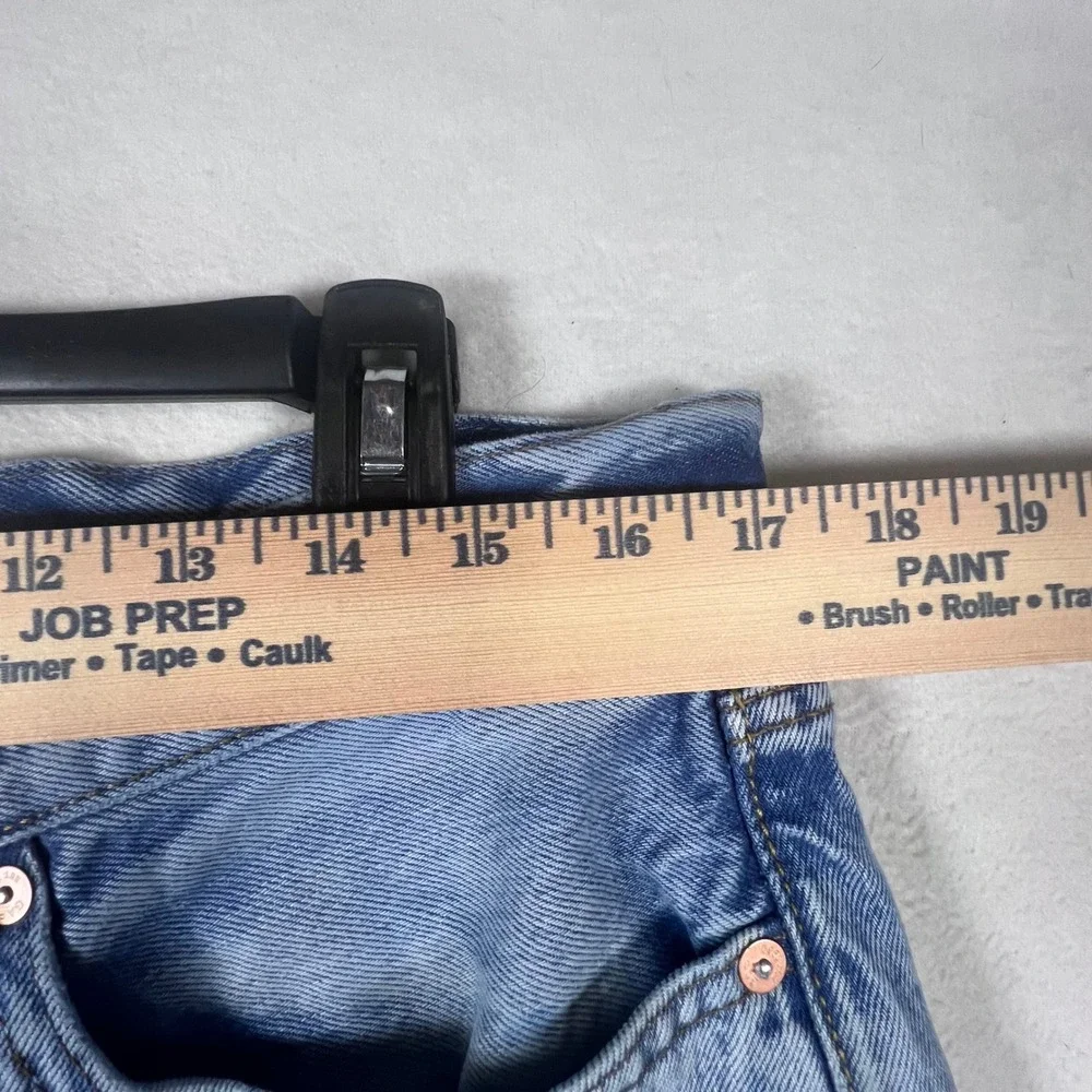 Gap Denim Mens Easy Fit Light Wash Straight Leg Button Fly Jeans 34x31